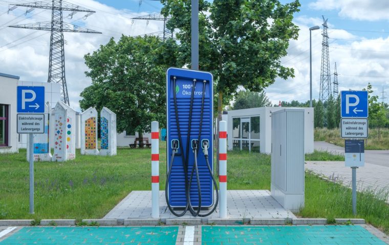 Public Charging Etiquette: 6 Unwritten Rules Every EV Driver Should Know
