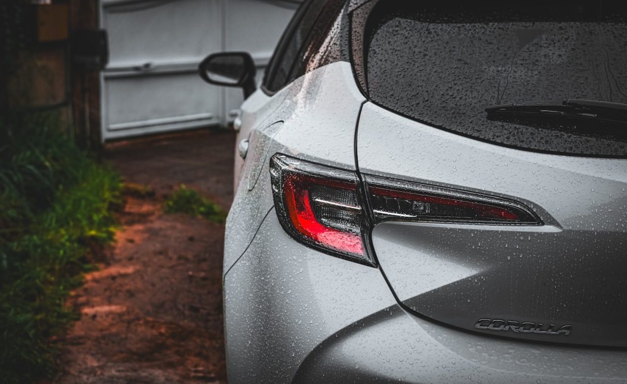 A close up of the tail lights of a car