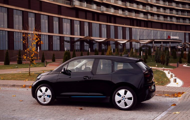 How a First-Time Owner Survived a Winter With No Home Charger